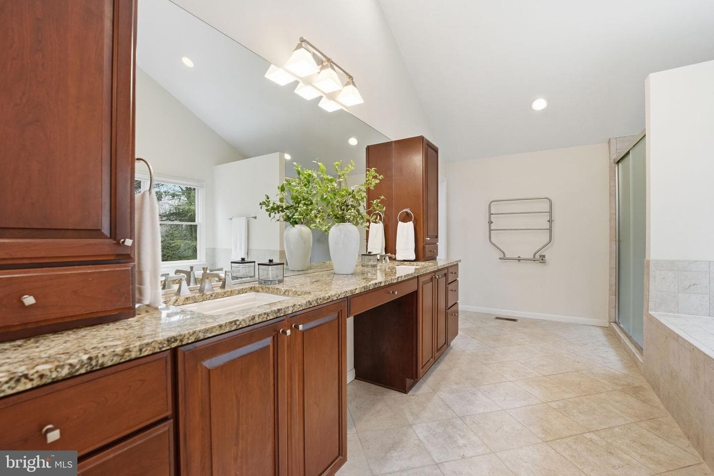 8416 Weller Avenue photo 24