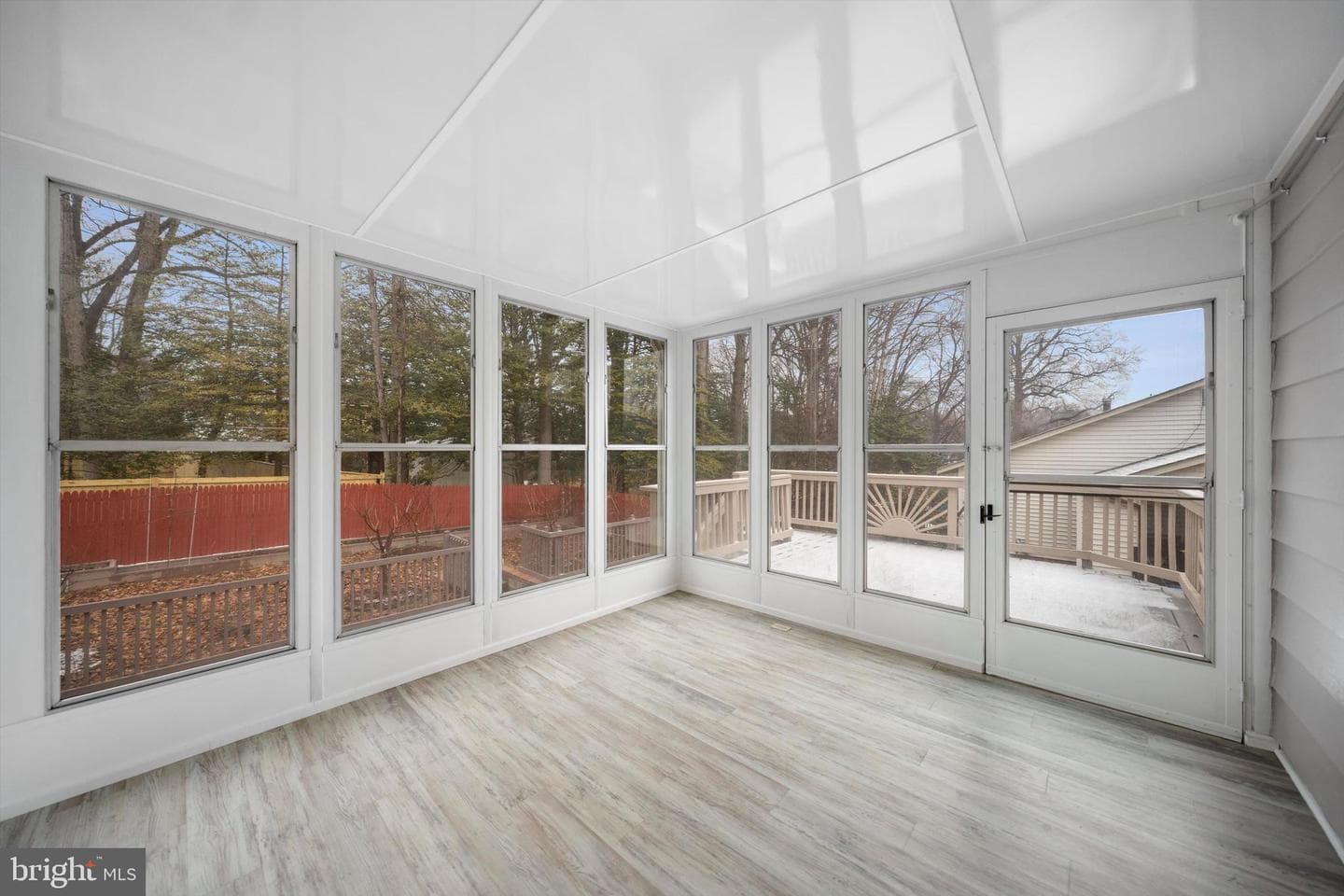9808 Laurel Street photo 8