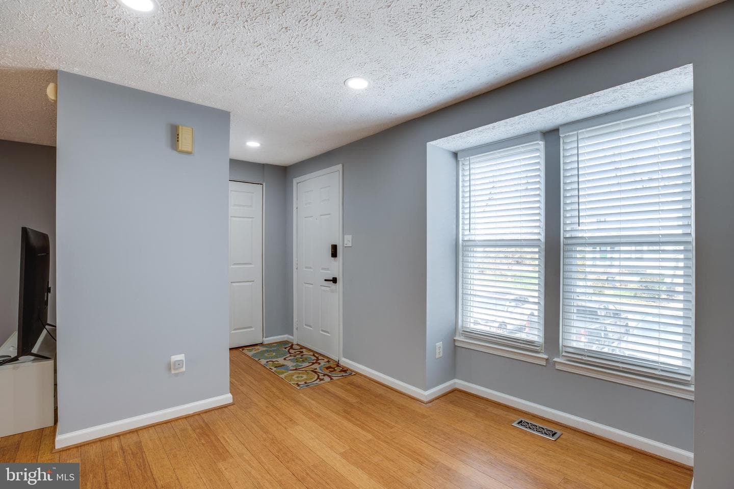 14609 Olde Kent Road photo 2