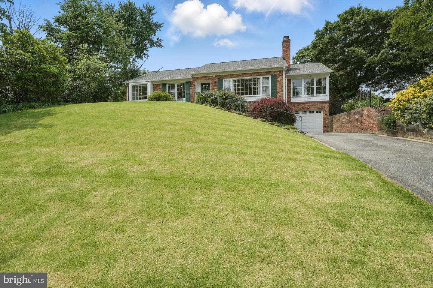 6622 Skyline Court photo 3