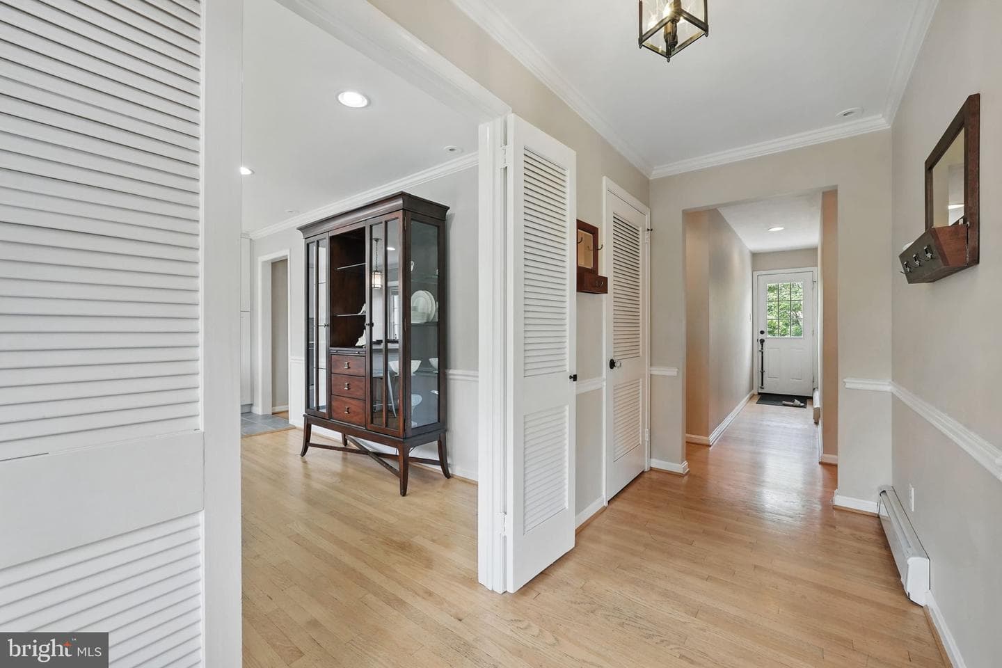 6622 Skyline Court photo 5