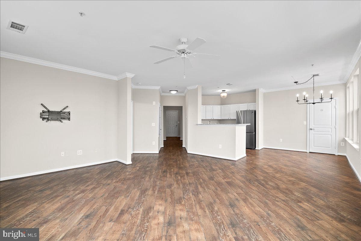 12000 Market Street #374 photo 6