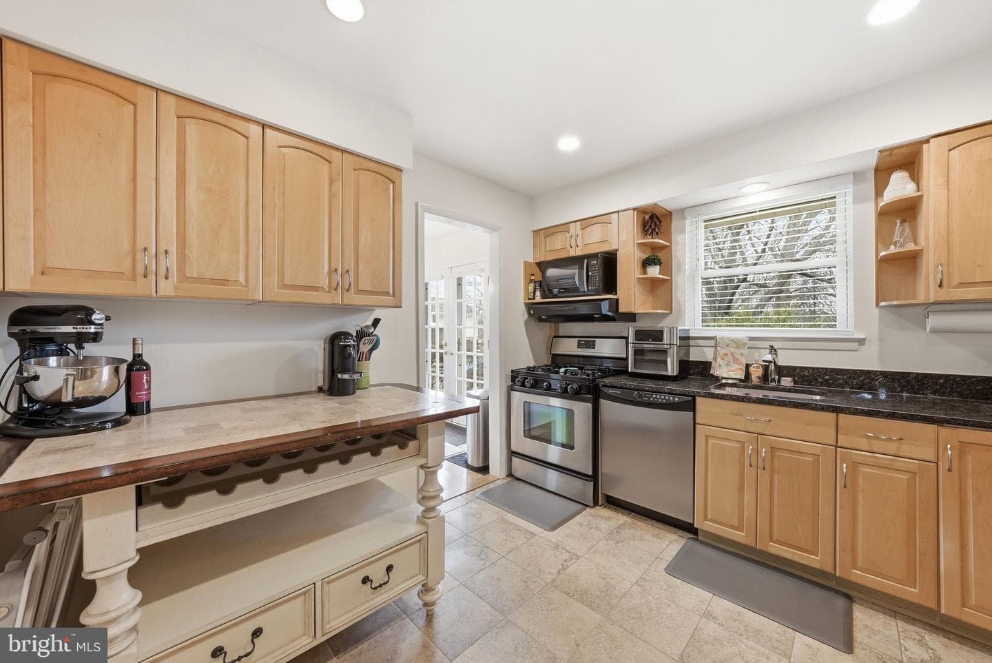 4616 Exeter Street photo 15