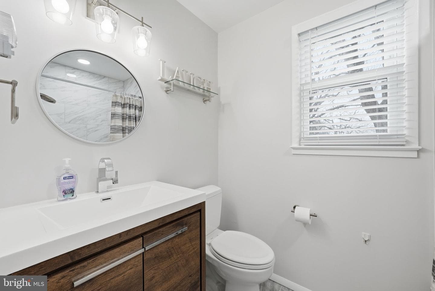 4616 Exeter Street photo 16