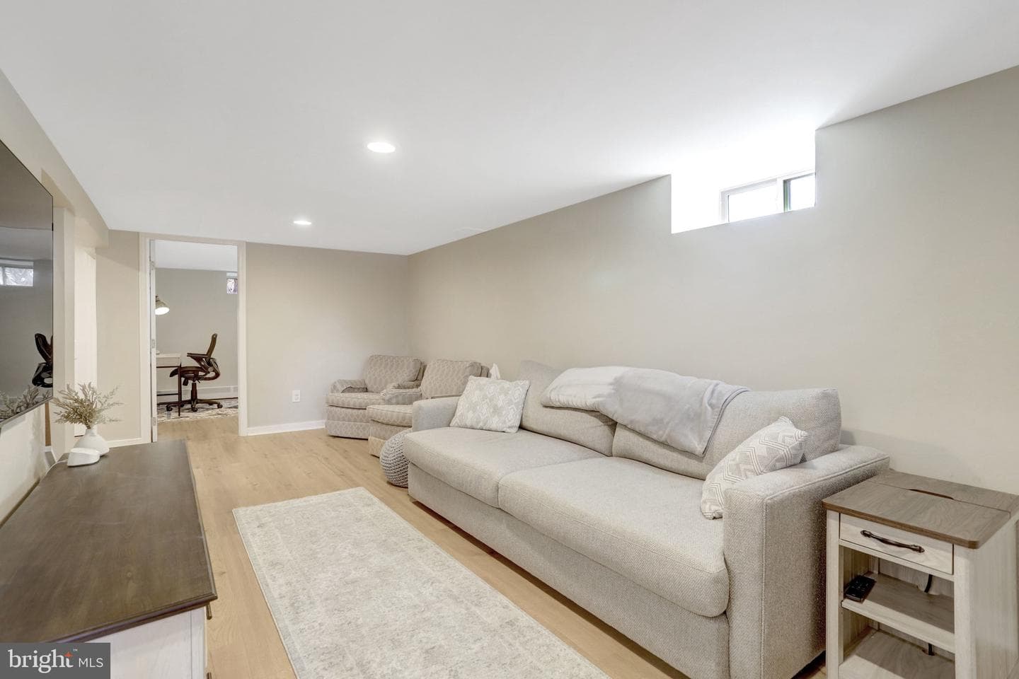 3530 Gordon Street photo 41