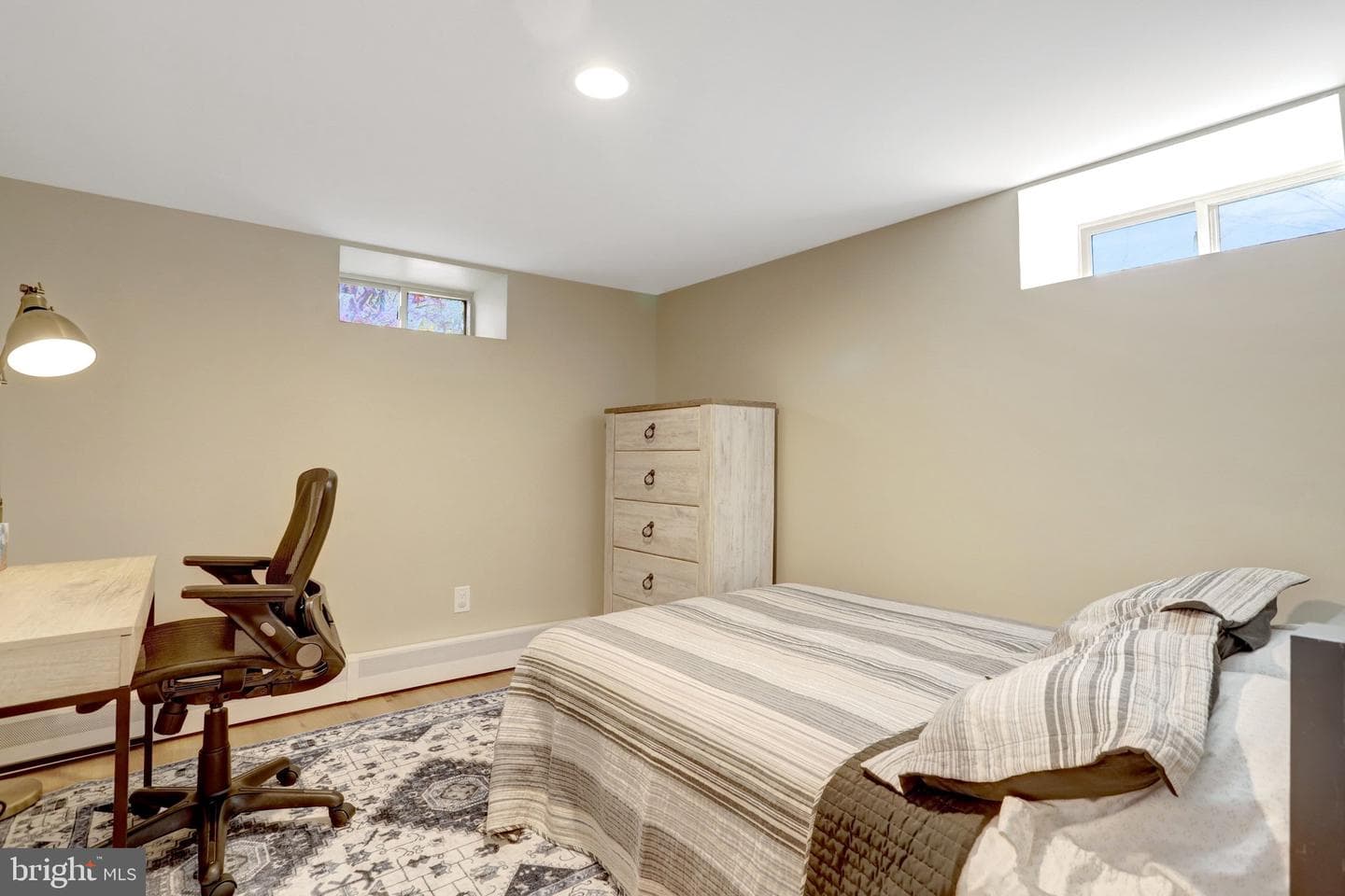 3530 Gordon Street photo 43