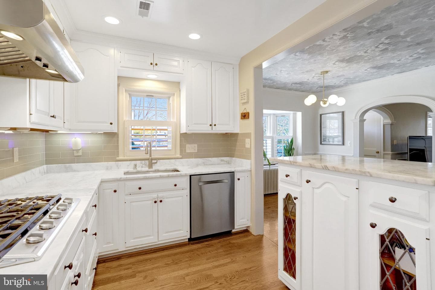 3530 Gordon Street photo 7