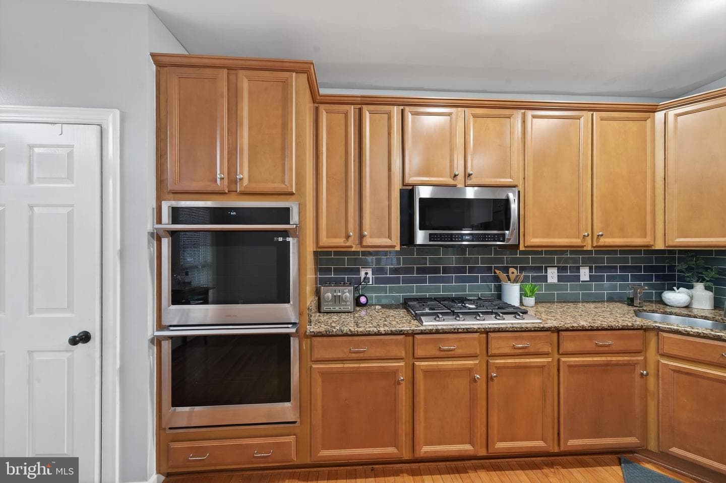 8015 Samuel Wallis Street photo 8
