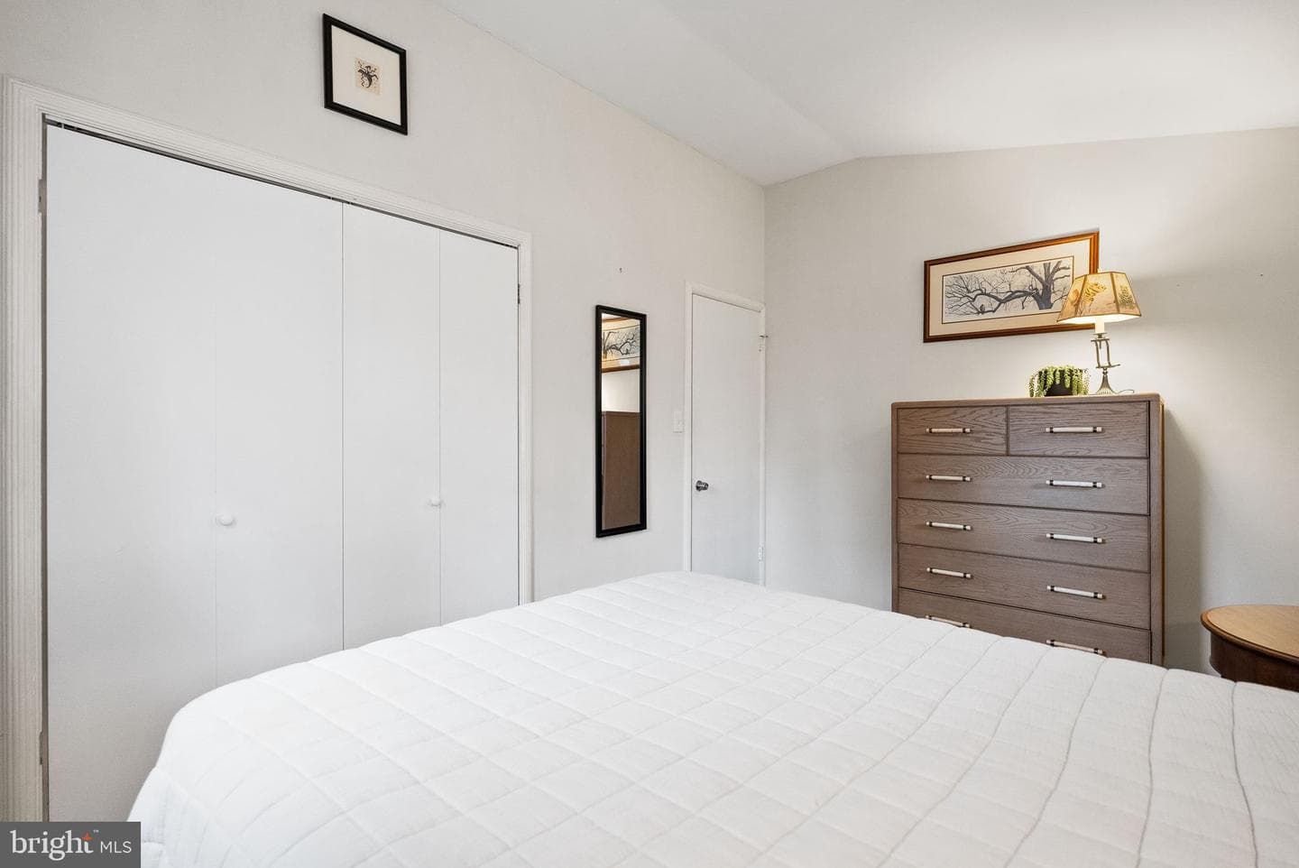 7405 Add Drive photo 23