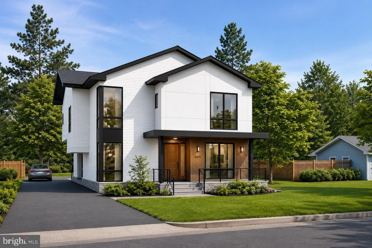 6630 Barrett Road, Falls Church