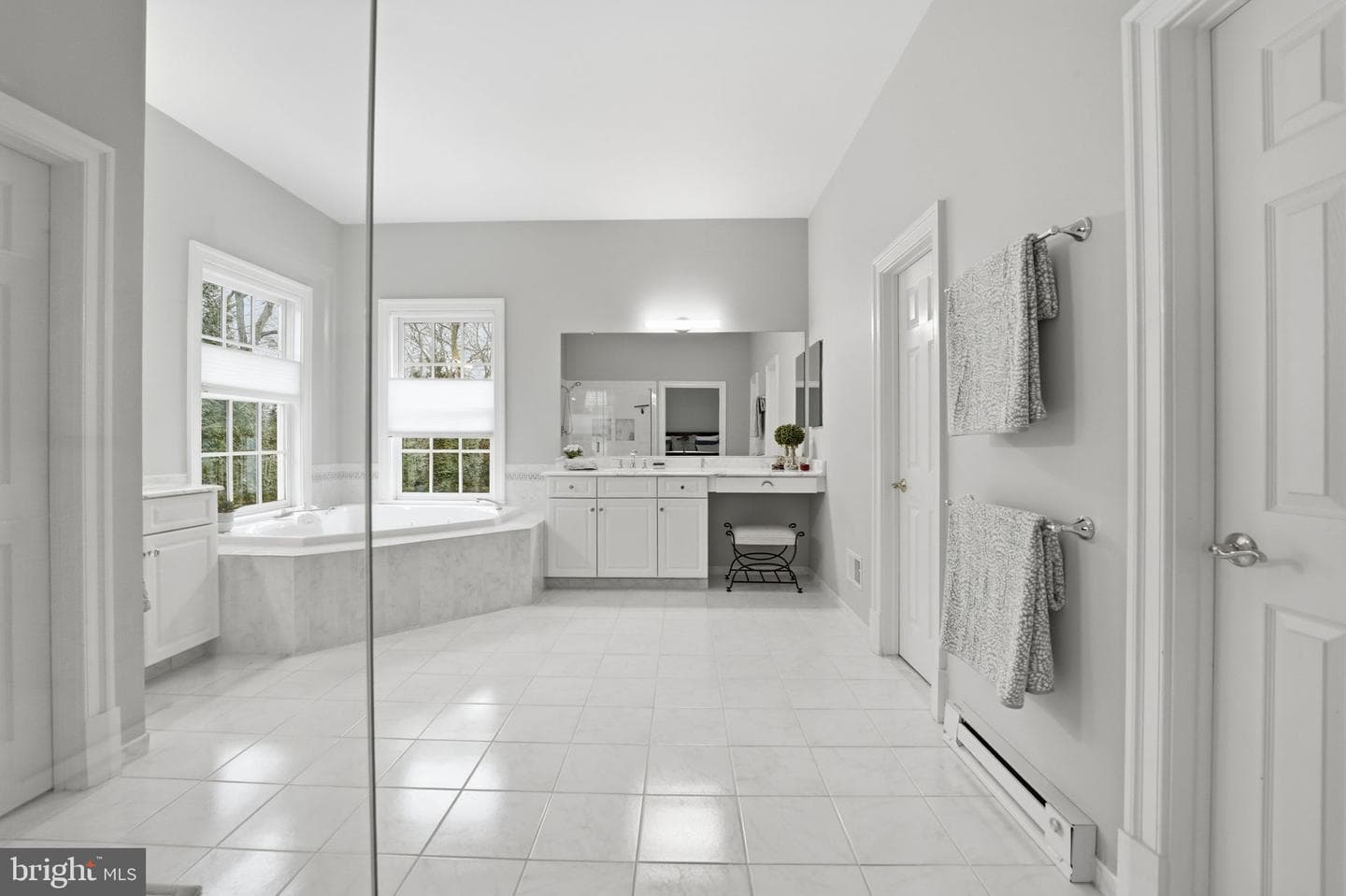 9874 Palace Green Way photo 13