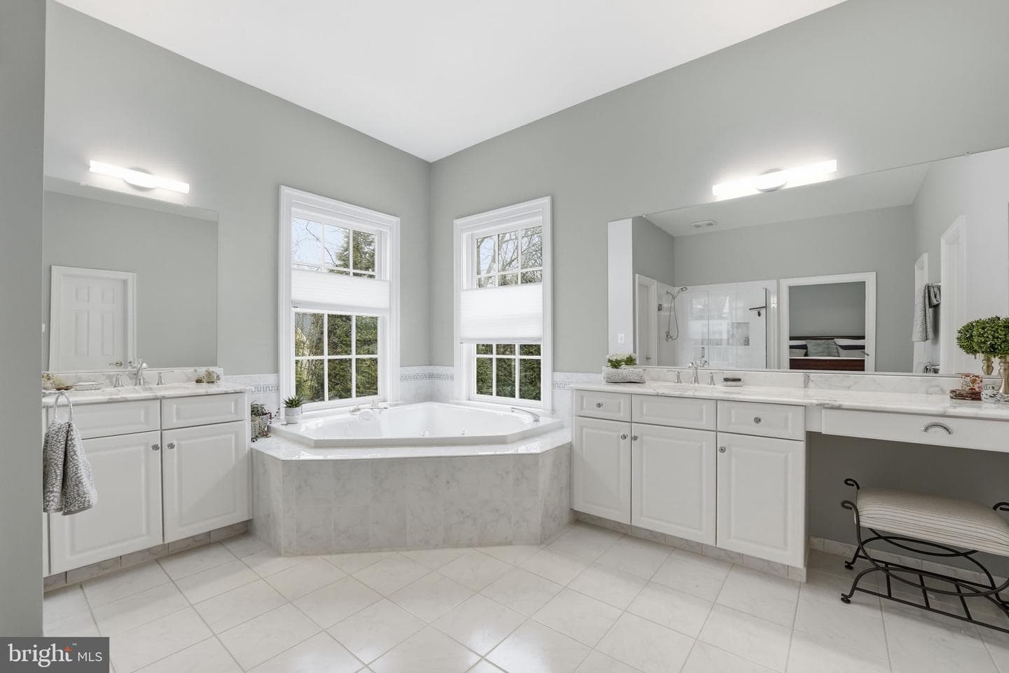 9874 Palace Green Way photo 14