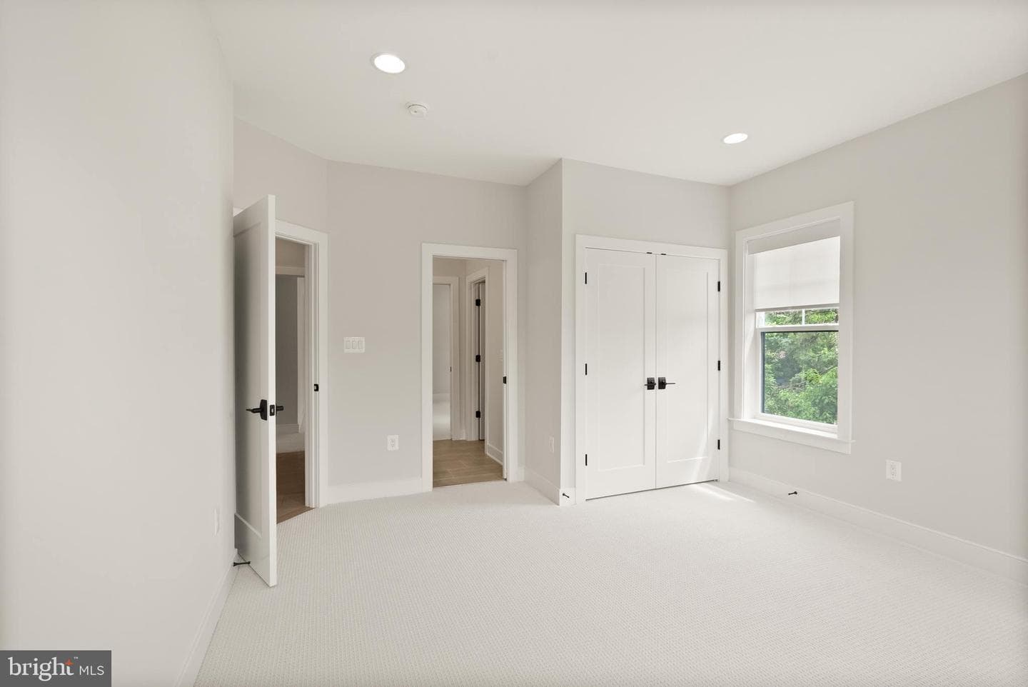 1212 Drake Street SW photo 52