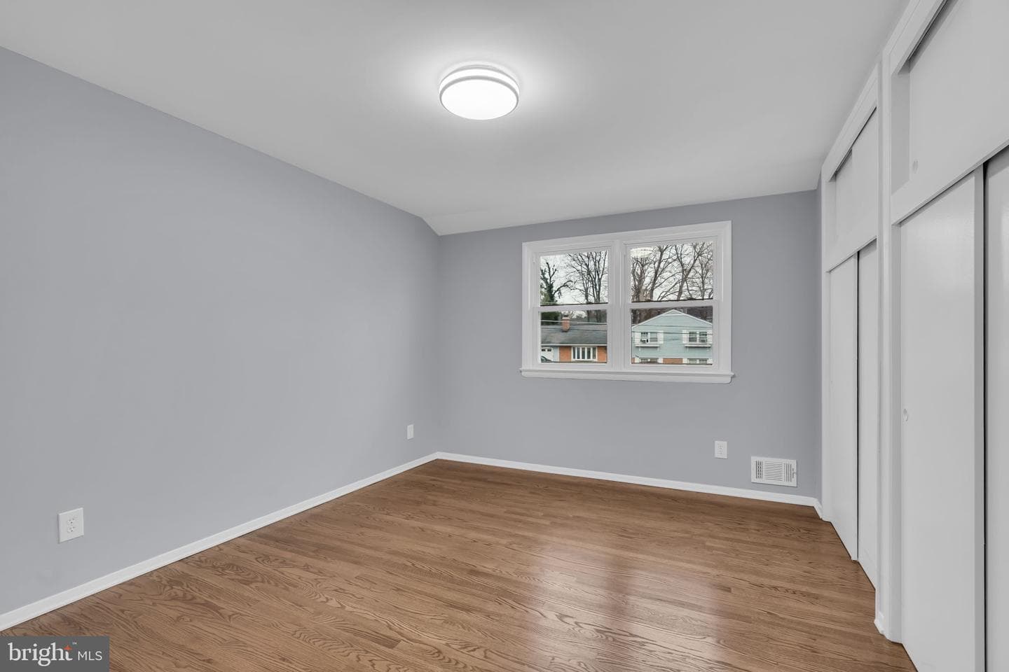 10705 Ames Street photo 24