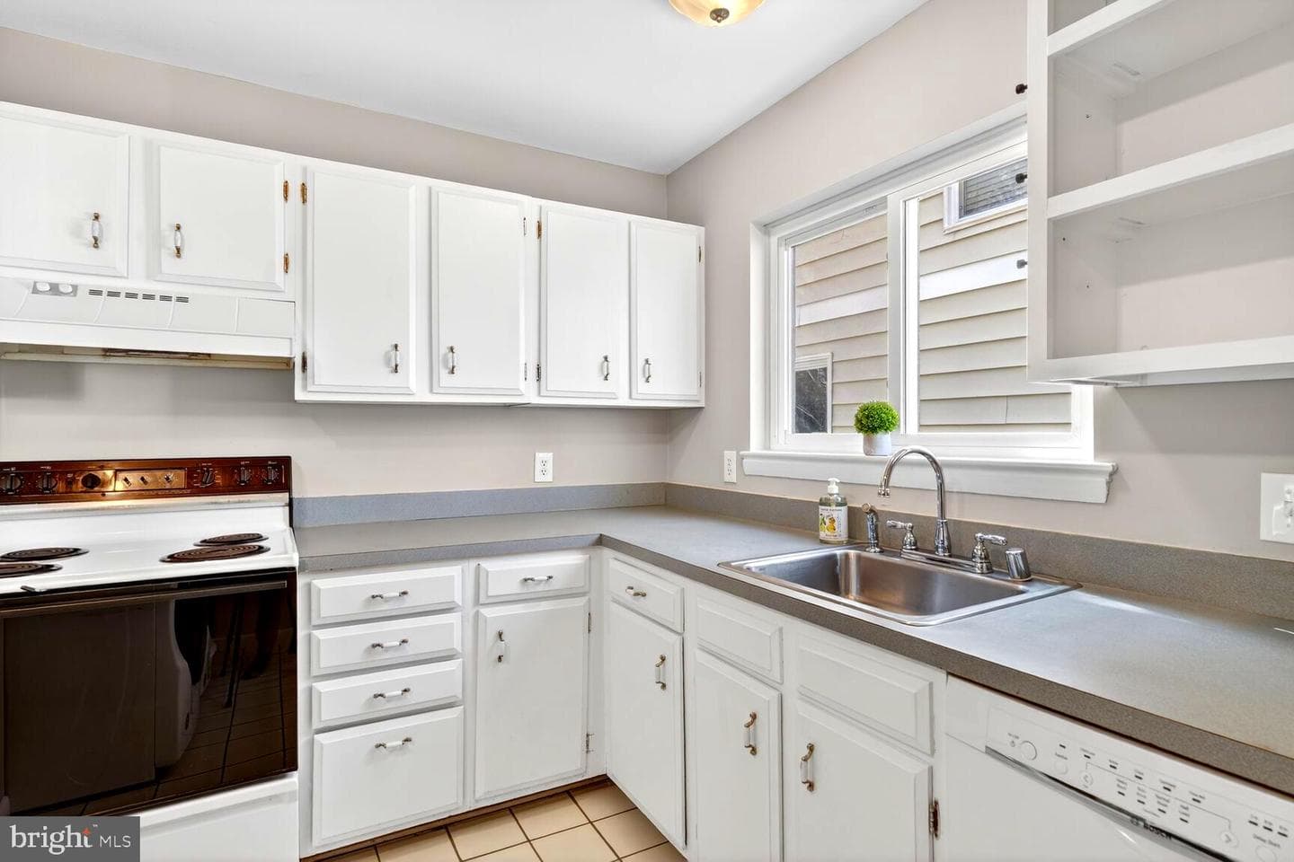 7204 Lavender Lane photo 7