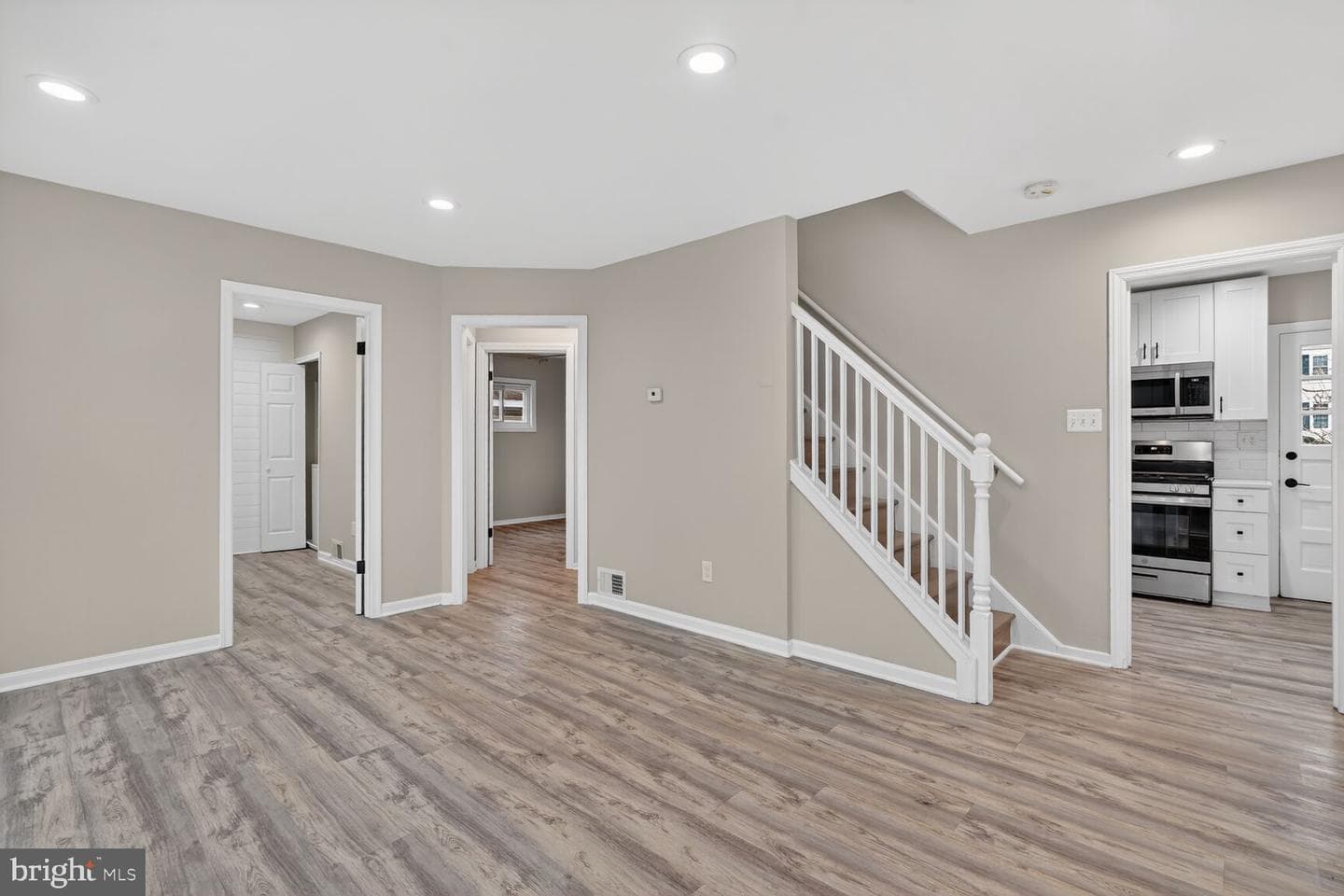 1925 Rollins Drive photo 16