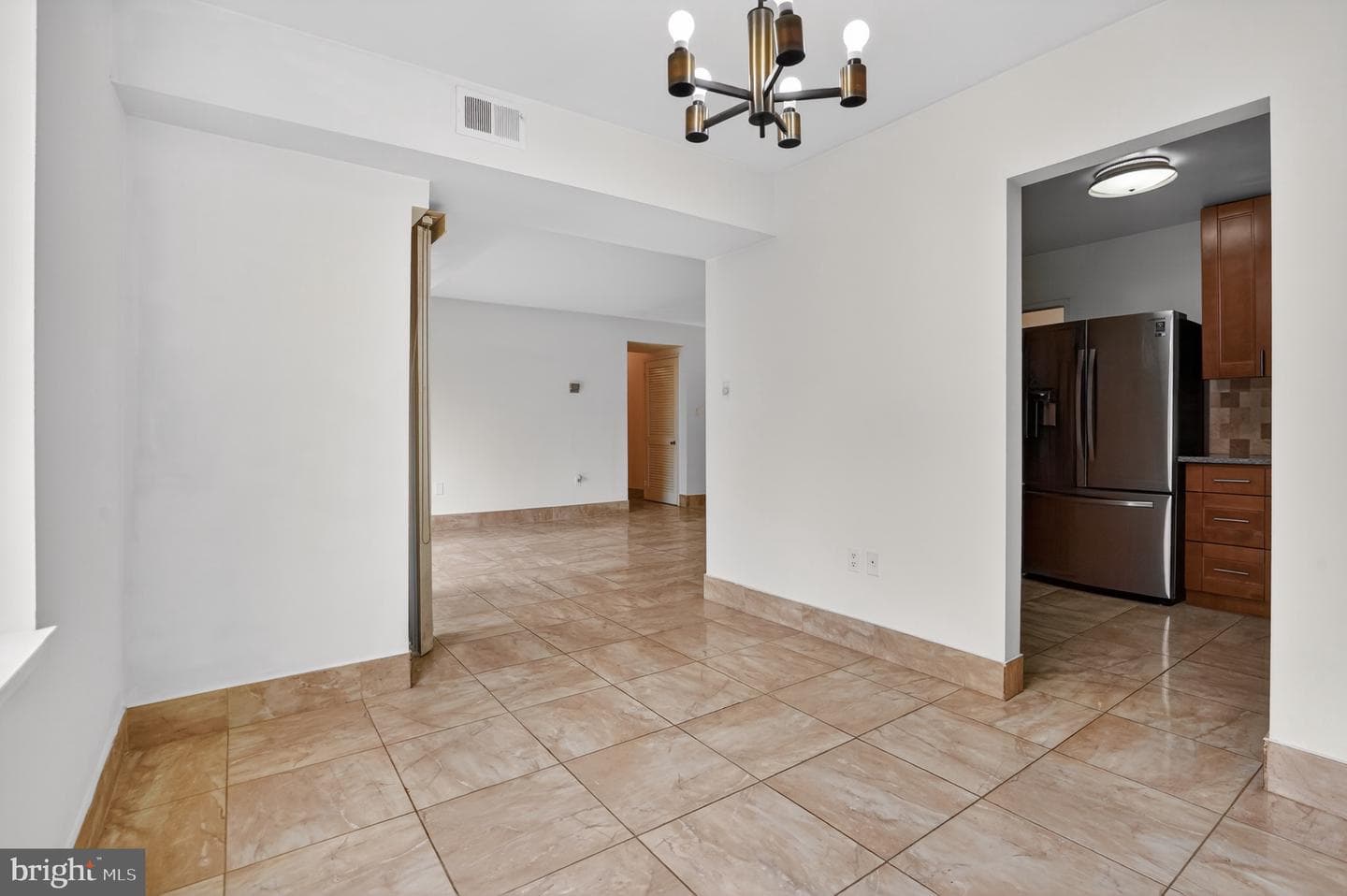 9718 Kingsbridge Drive #103 photo 16