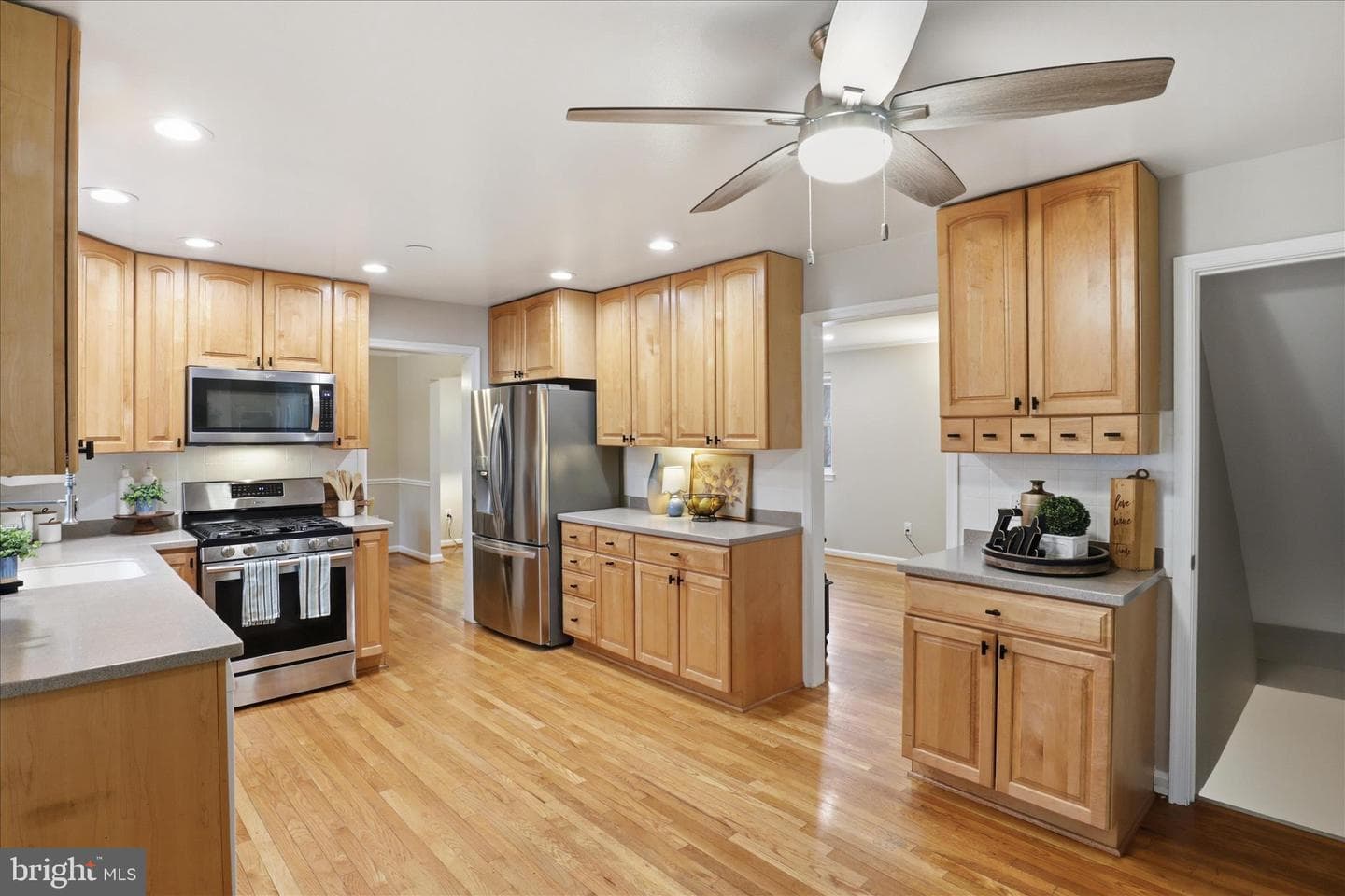 5519 Yorkshire Street photo 12