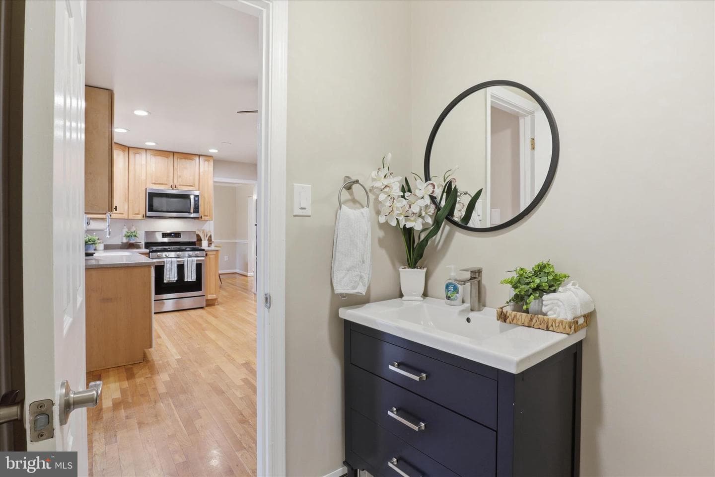 5519 Yorkshire Street photo 16