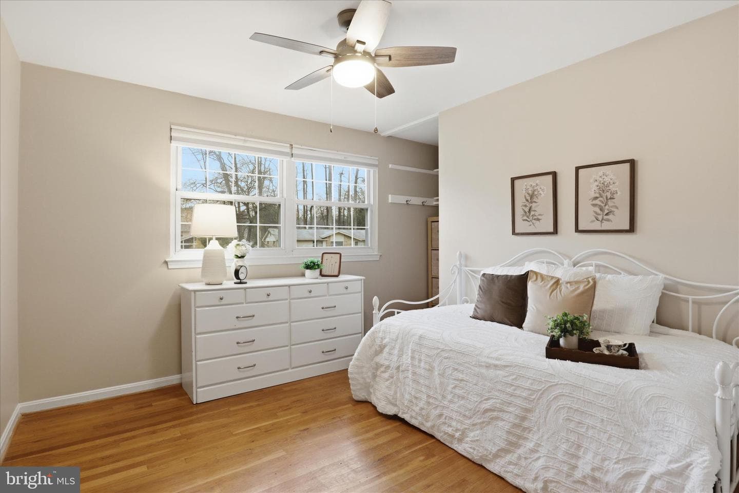 5519 Yorkshire Street photo 29