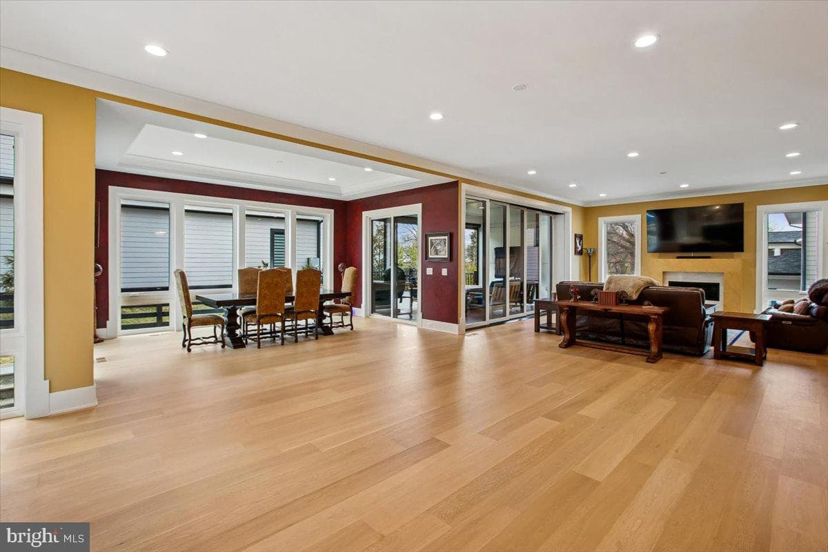 4055 Thornton photo 19