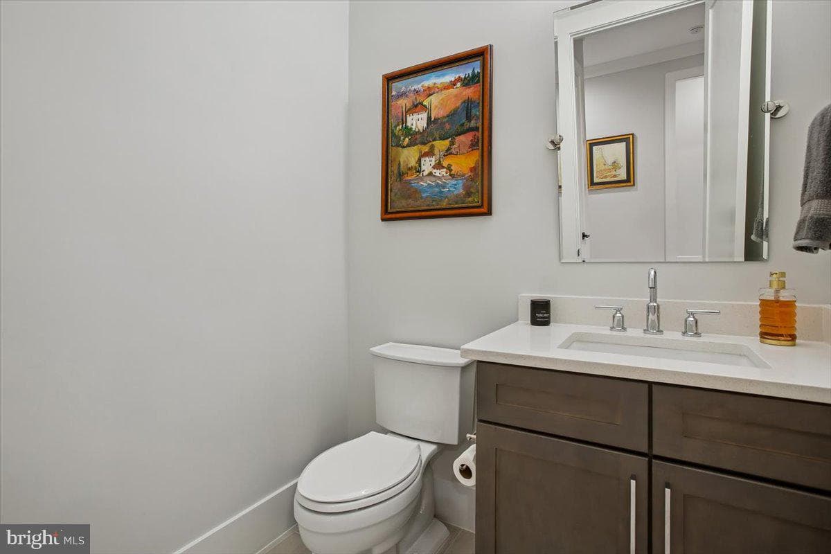 4055 Thornton photo 38