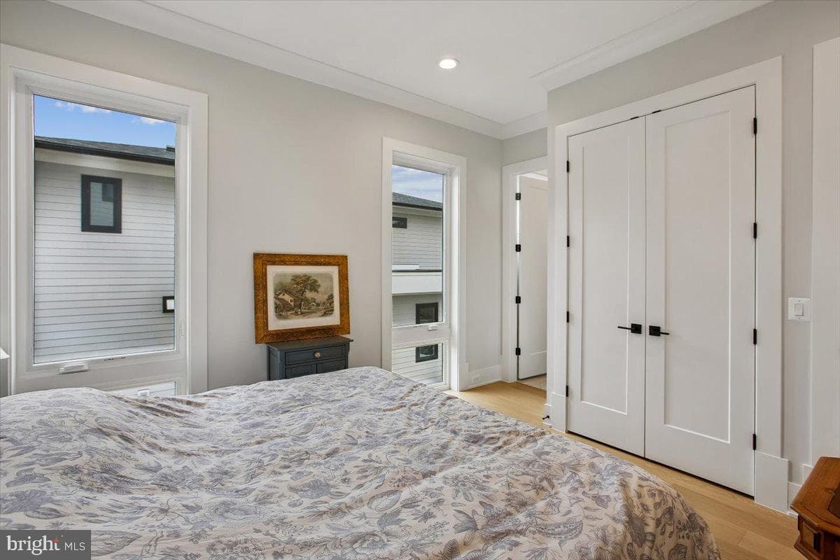 4055 Thornton photo 53