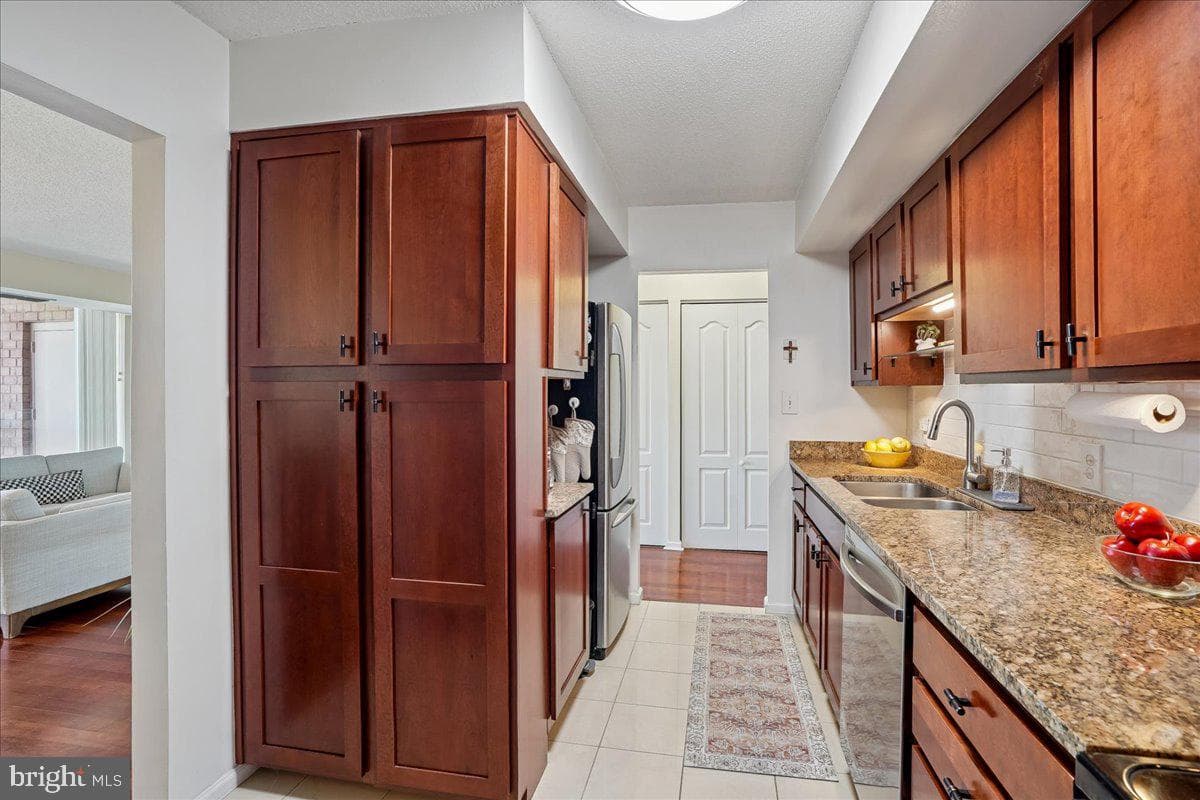 2230 George C Marshall Drive #904 photo 19