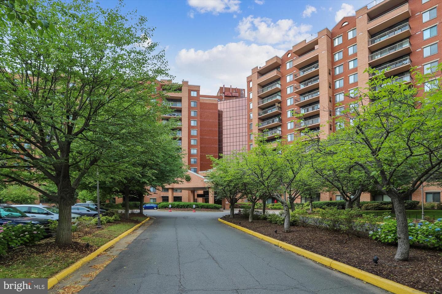 2230 George C Marshall Drive #904 photo 2