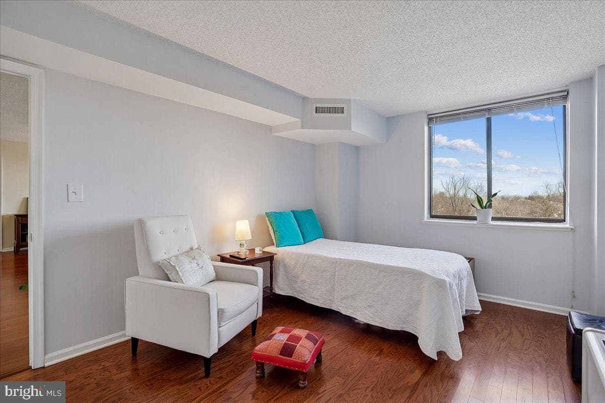 2230 George C Marshall Drive #904 photo 27