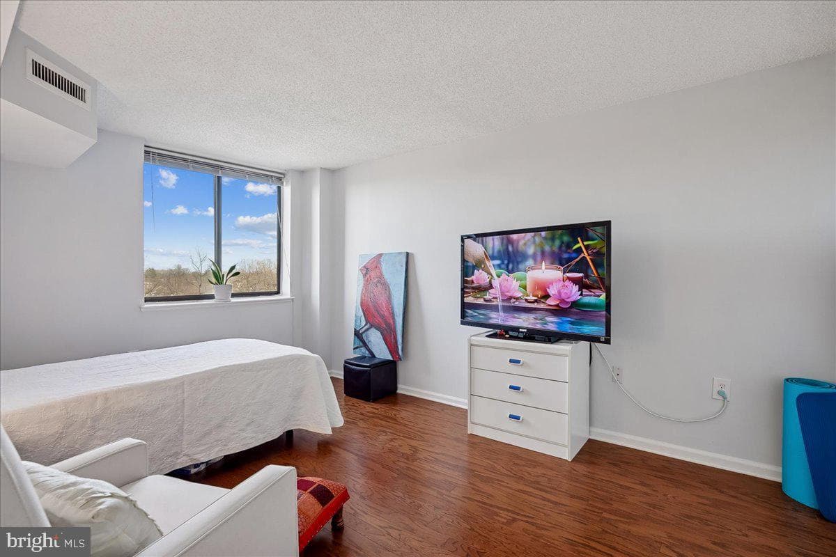 2230 George C Marshall Drive #904 photo 28