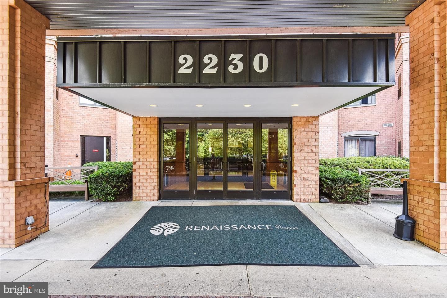 2230 George C Marshall Drive #904 photo 4