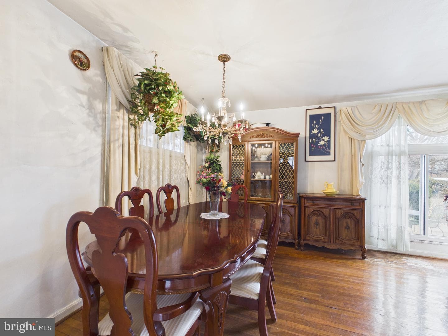 5907 Camberly Avenue photo 10