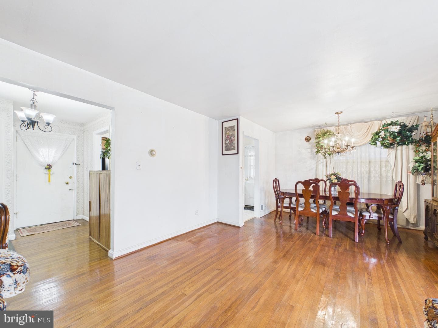 5907 Camberly Avenue photo 12