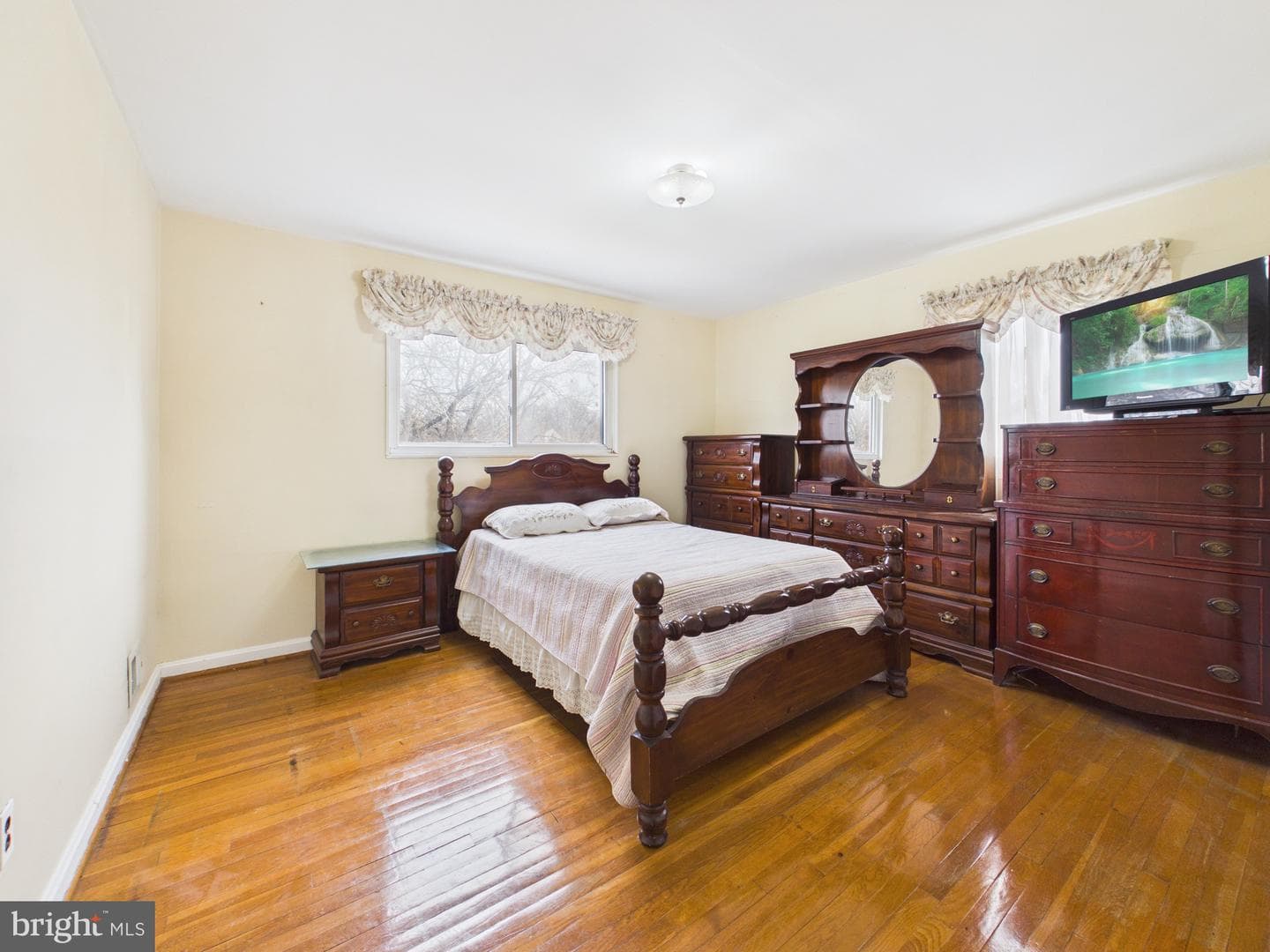 5907 Camberly Avenue photo 22