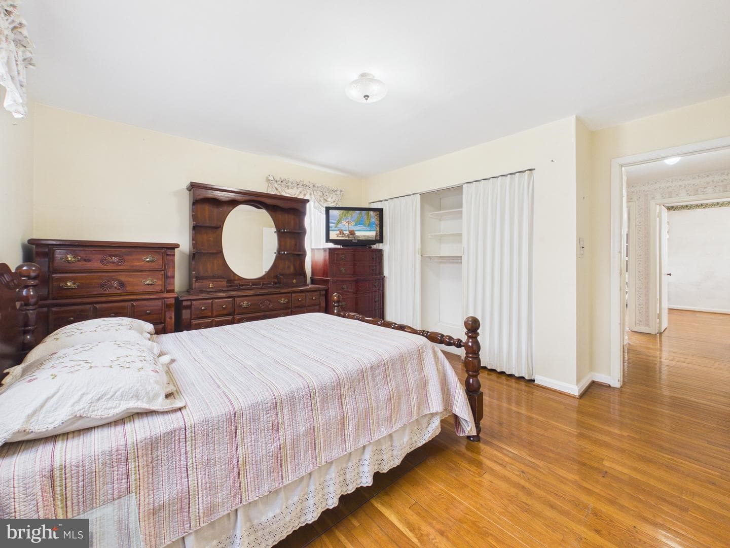 5907 Camberly Avenue photo 23