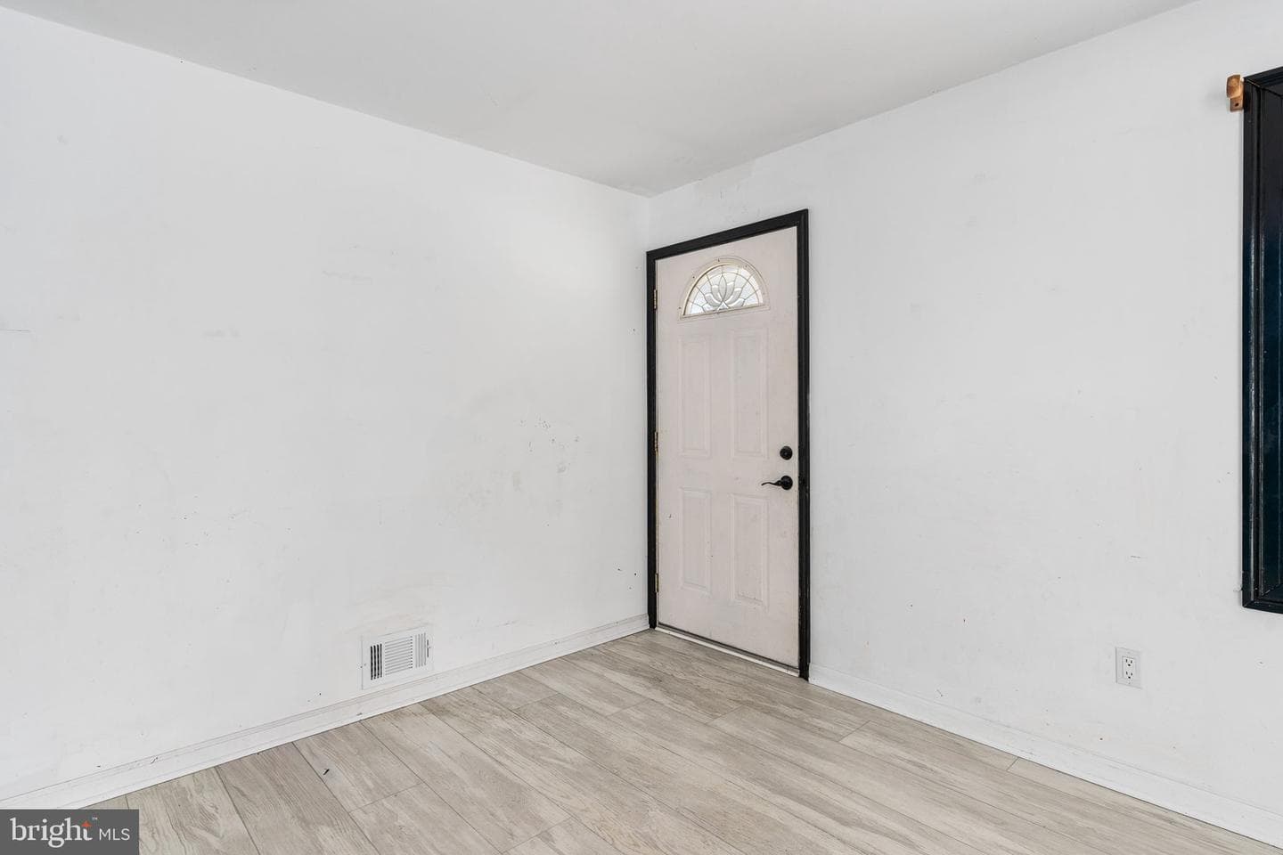 6306 Tracey Court photo 11