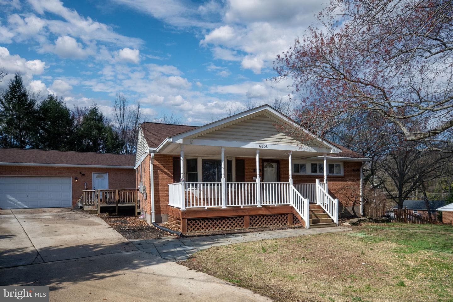 6306 Tracey Court photo 4