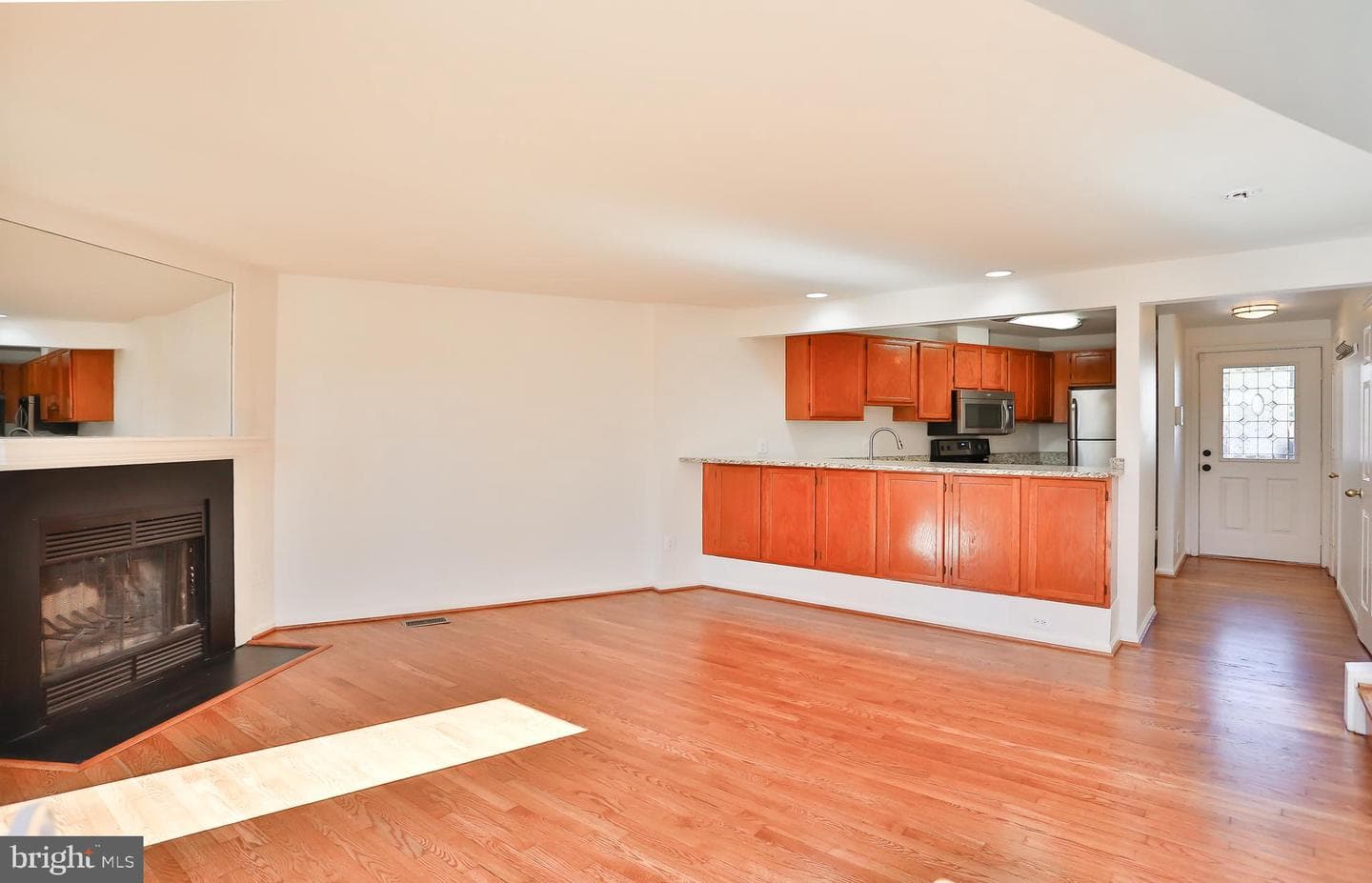 5837 Norham Drive photo 3
