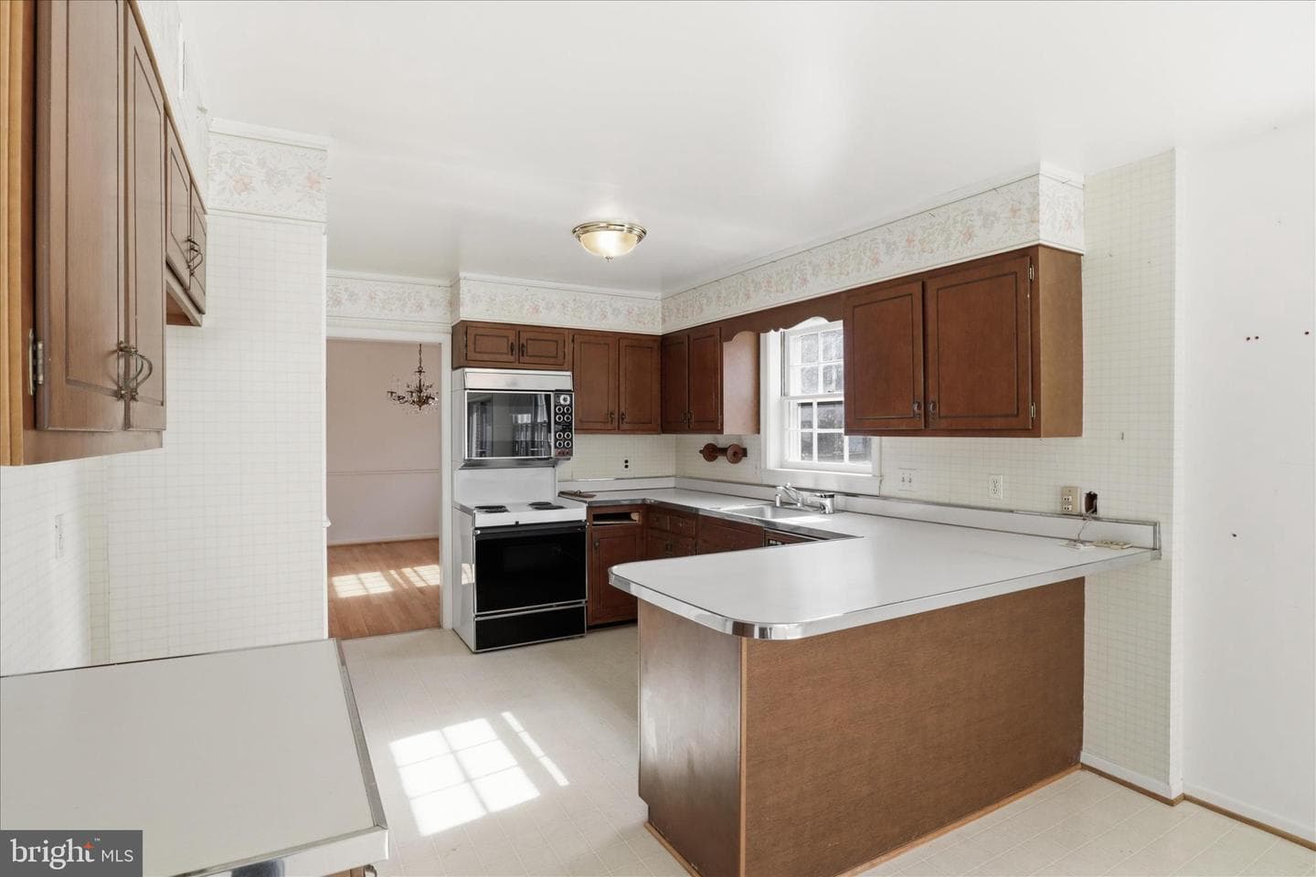 2008 Friendship Lane photo 6