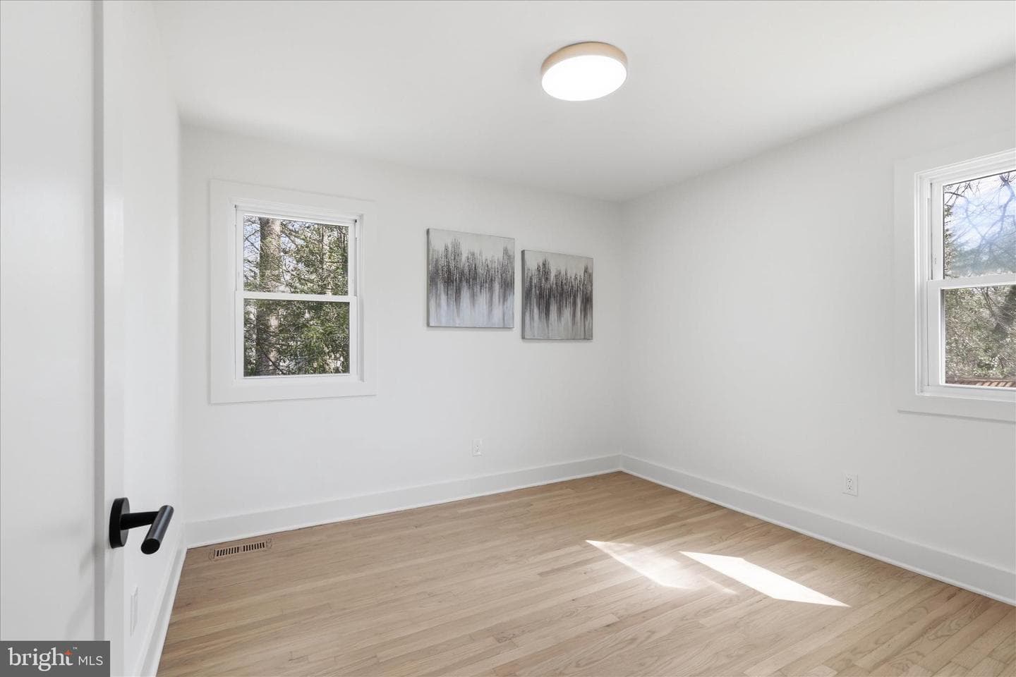 4824 Holborn Avenue photo 27