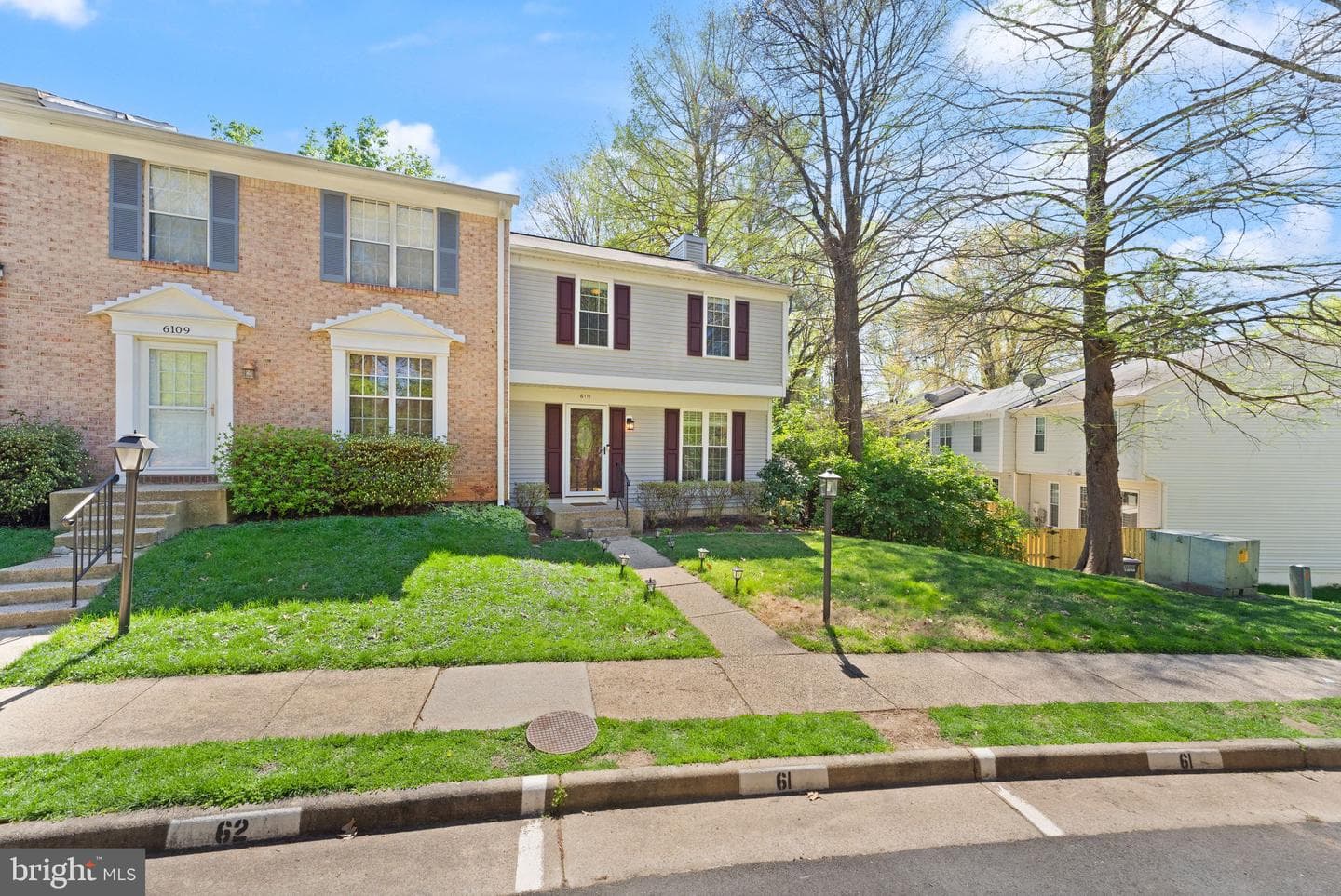 6111 Martins Landing Court photo 3