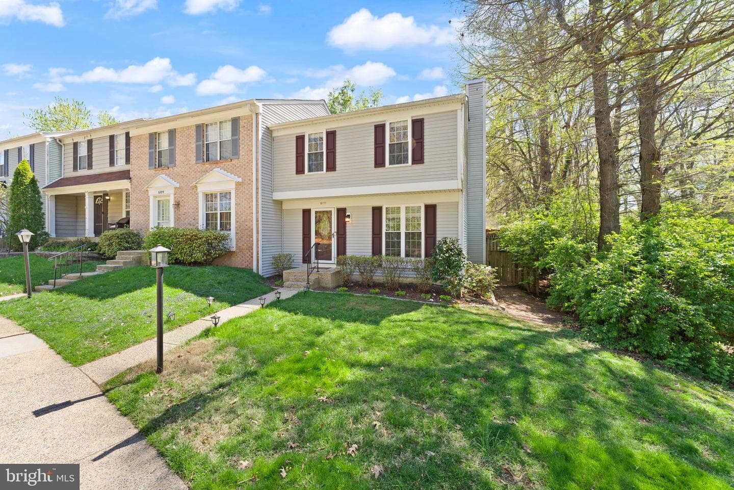 6111 Martins Landing Court photo 4