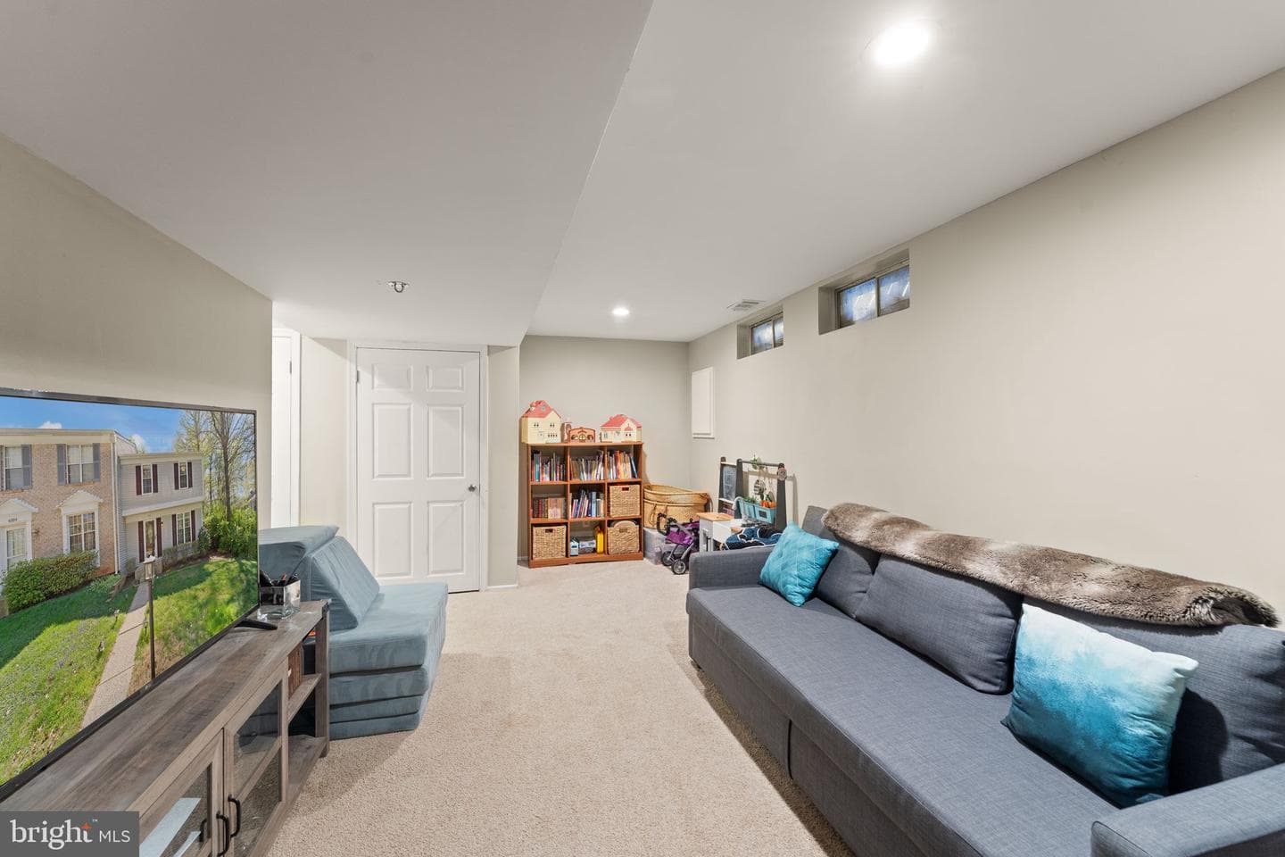 6111 Martins Landing Court photo 42