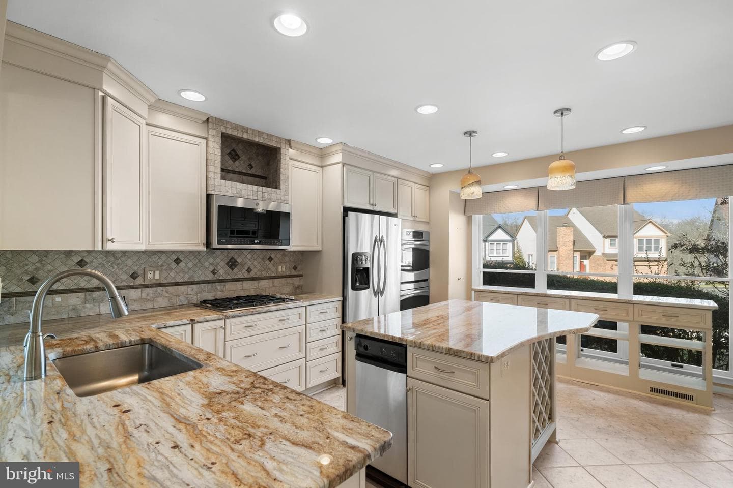 3402 Walnut Hill Court photo 4
