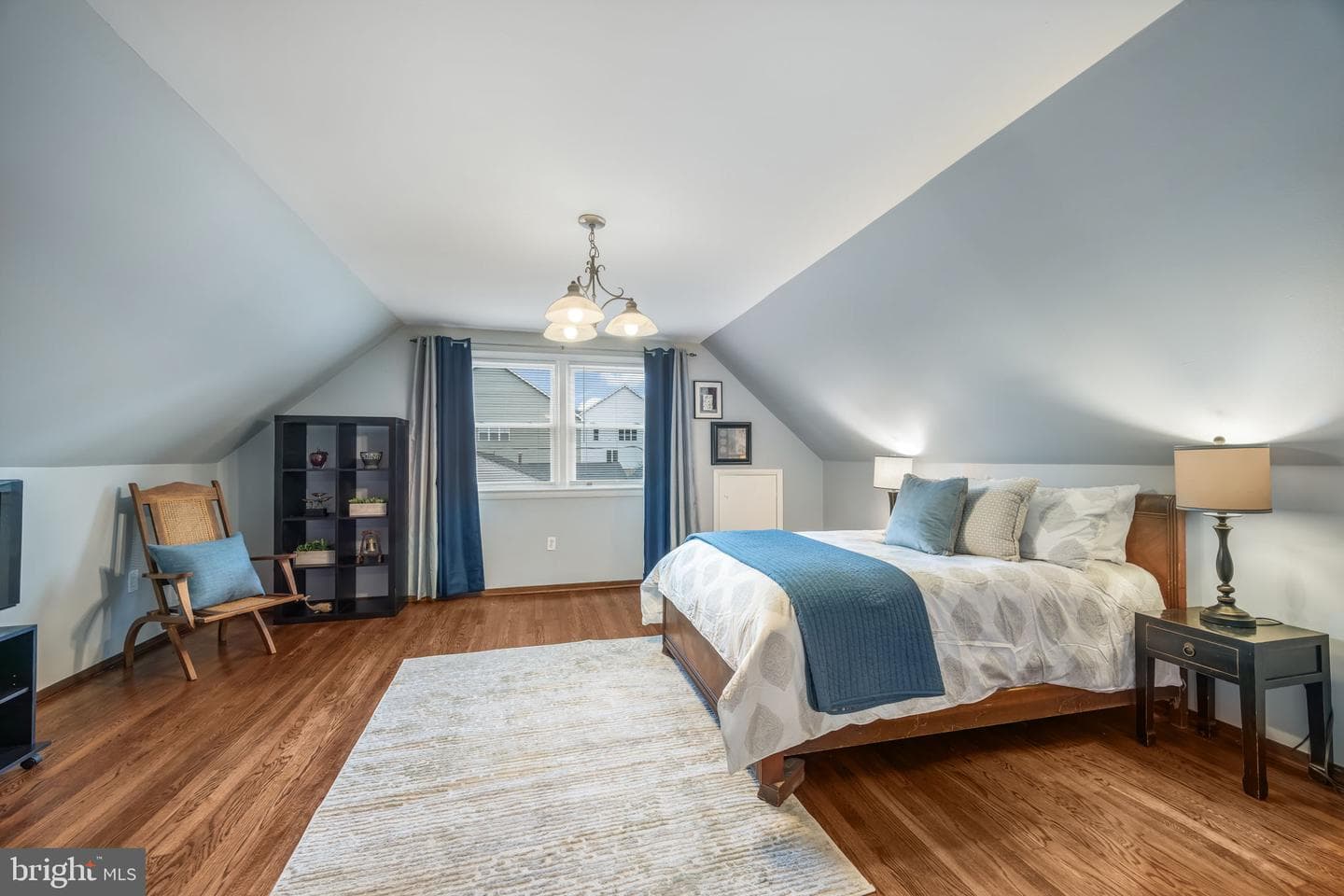 6004 Brookview Drive photo 4
