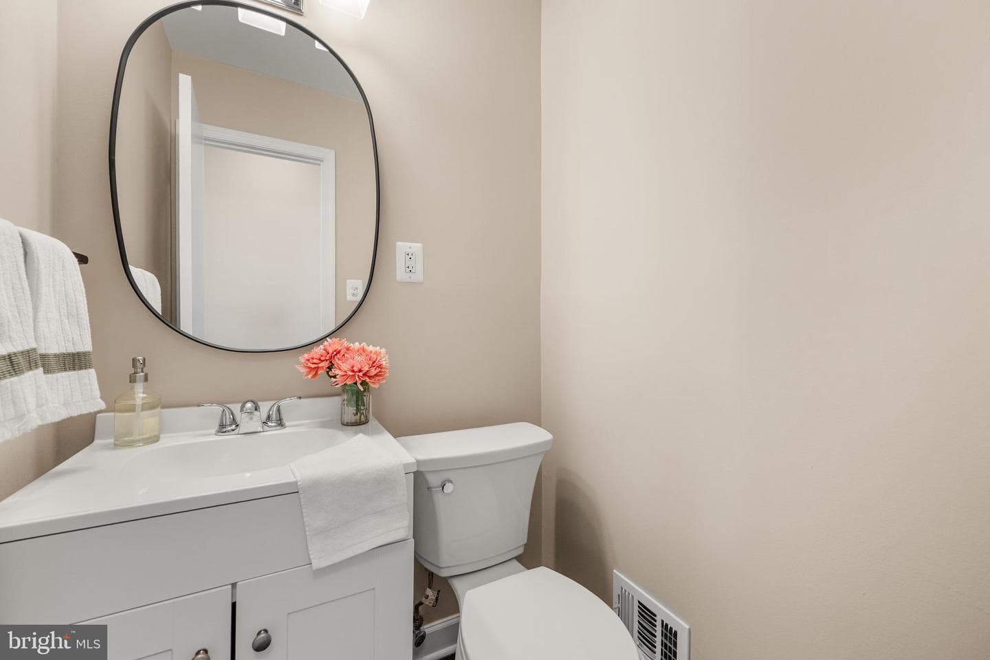 9078 Brook Ford Road photo 17