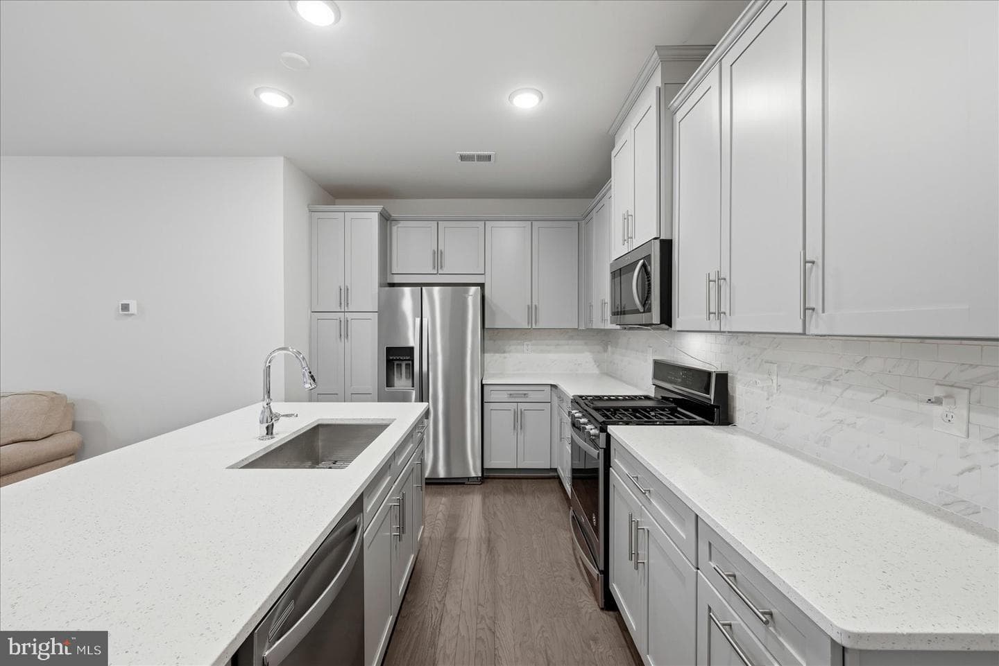13334 Arrowbrook Centre Drive #112 photo 4