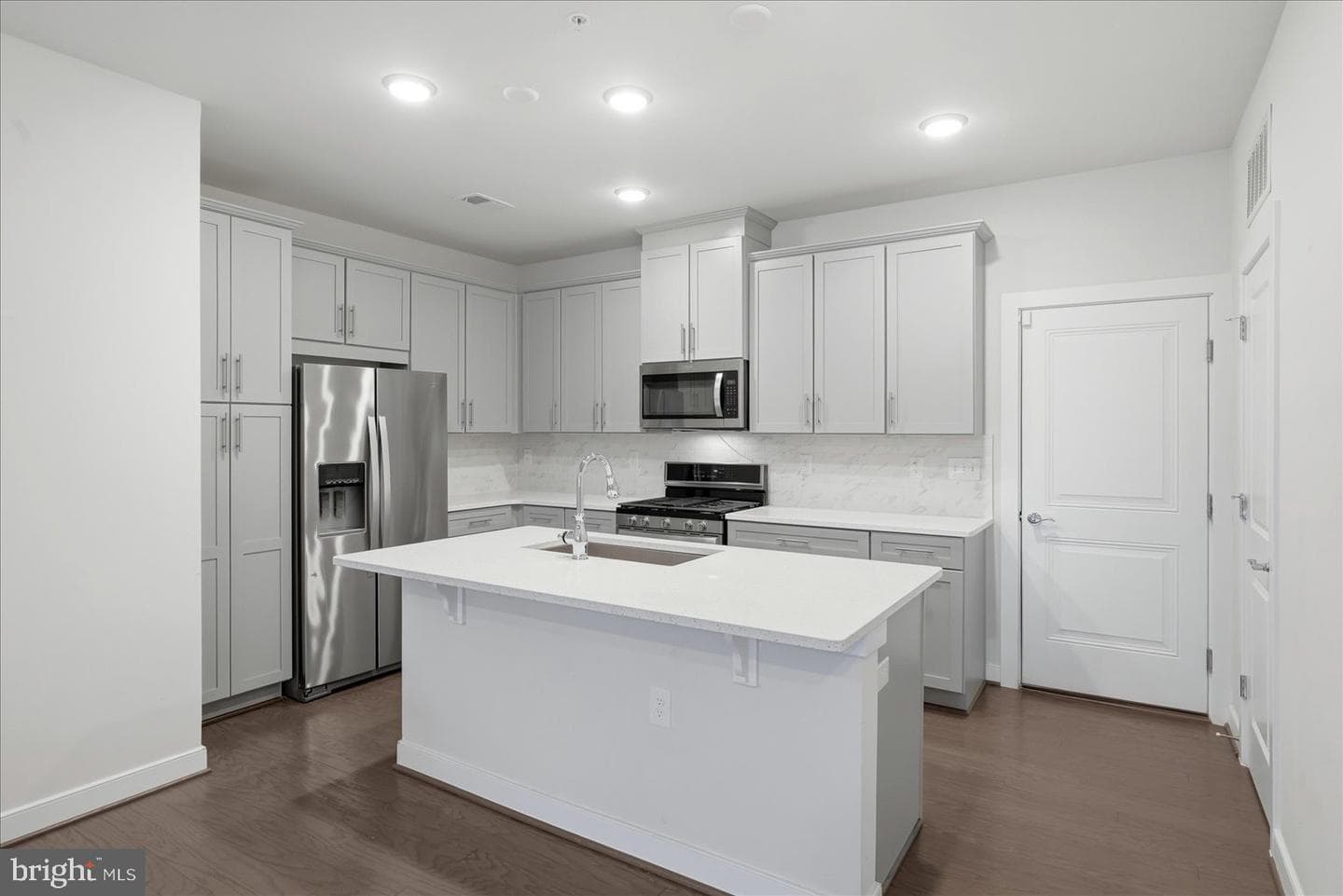 13334 Arrowbrook Centre Drive #112 photo 5