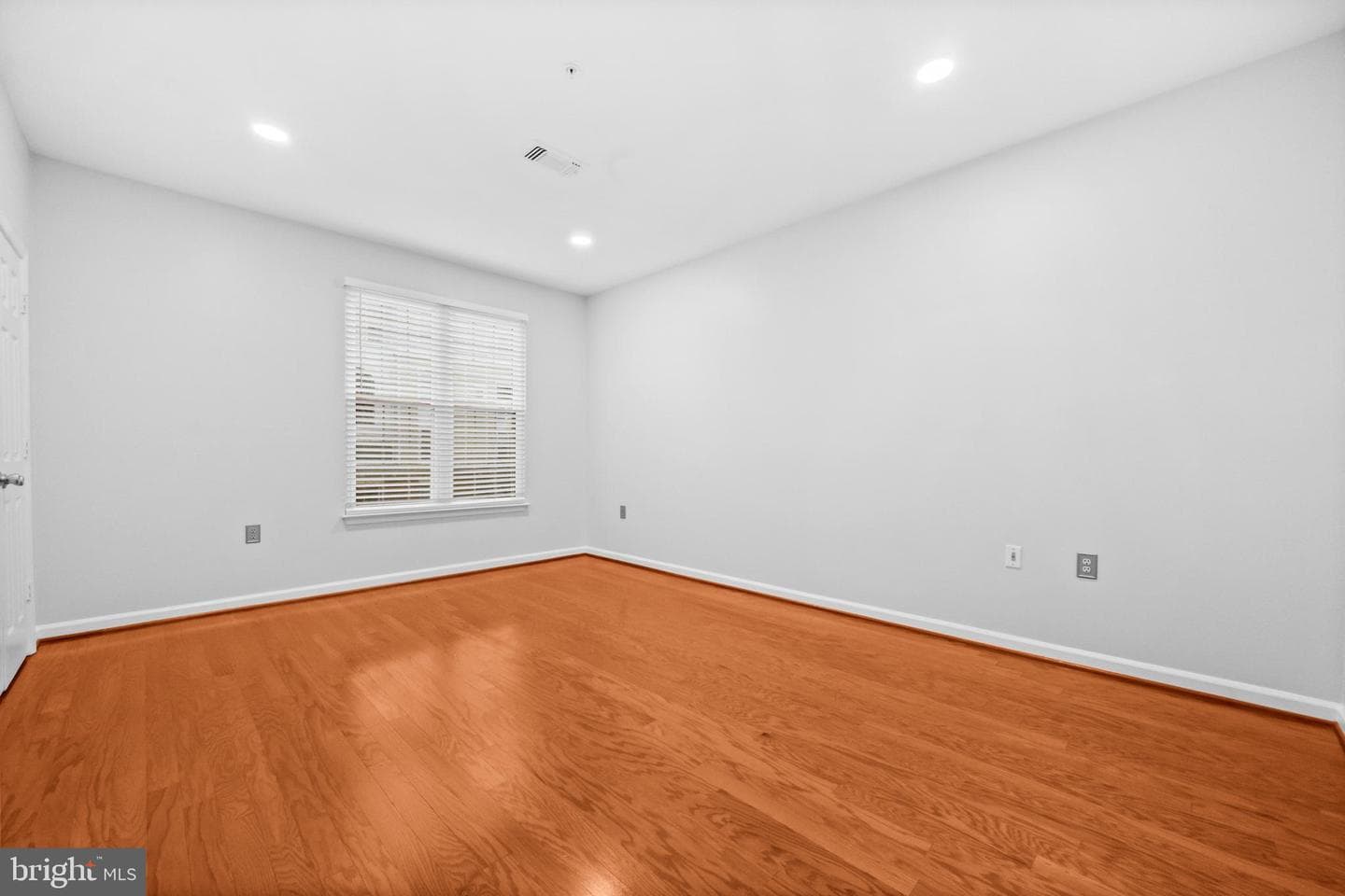 2111 Highcourt Lane #201 photo 18